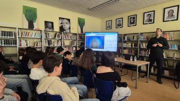 Jovens de Barcelos aprendem sobre riscos da internet com a PJ