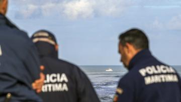 Autoridades procuram pescador lúdico de 67 anos desaparecido em Moledo