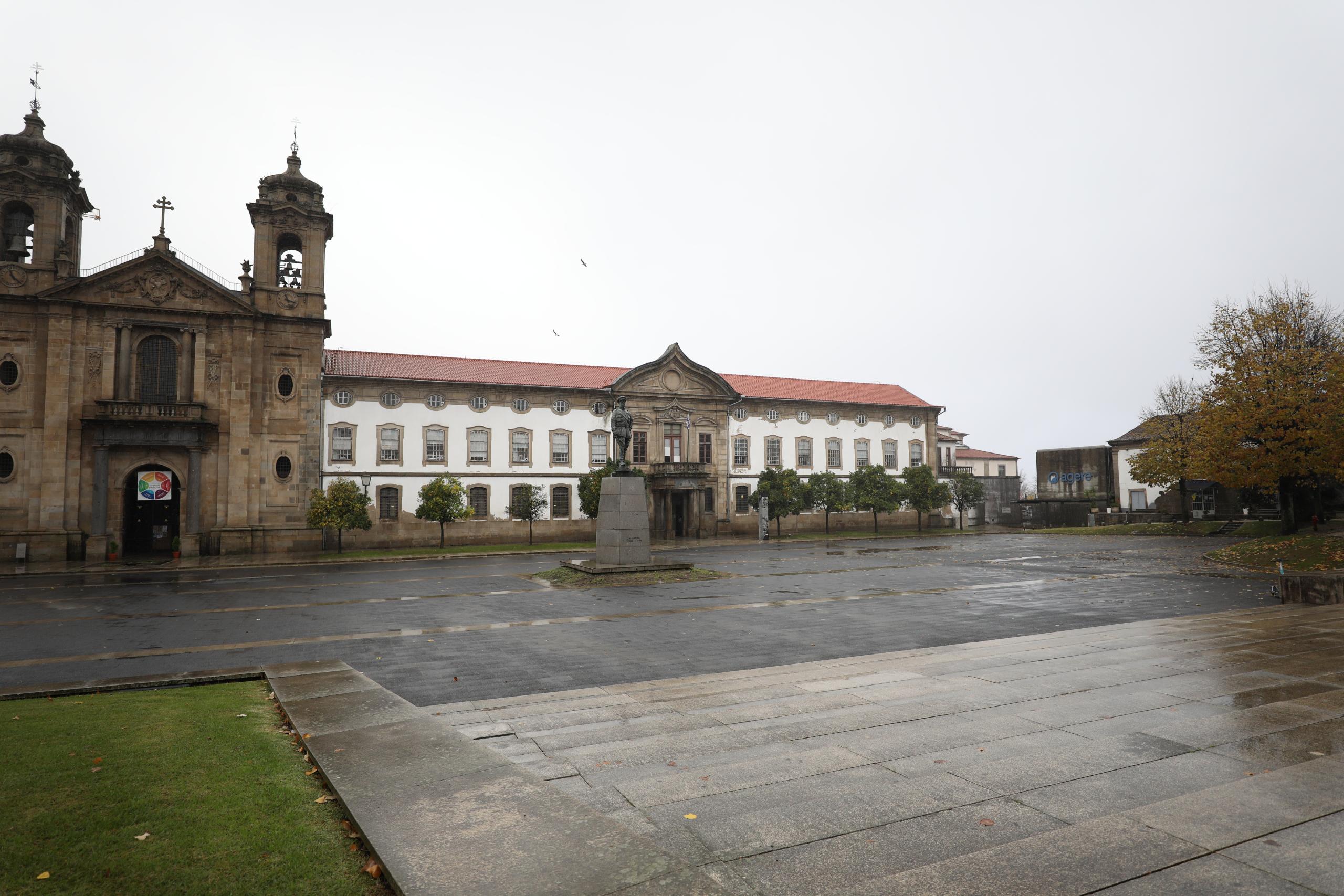 Intervenção no Pópulo aprovada com recurso ao voto de qualidade de João Rodrigues