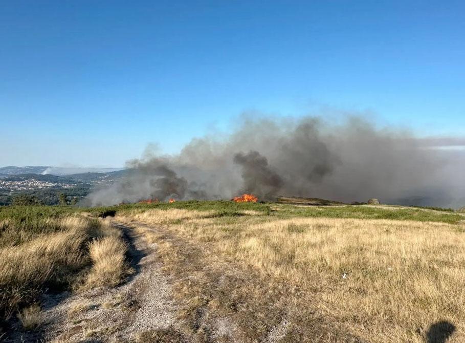 Mulher morre em queima de sobrantes que se descontrolou em Viana do Castelo