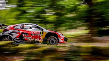 Sébastien Ogier perto da oitava vitória no Rali de Portugal após tarde diluviana