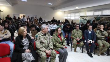 Forças Armadas podem ser  «um mundo de oportunidades» para os jovens que foram ao Dia da Defesa Nacional