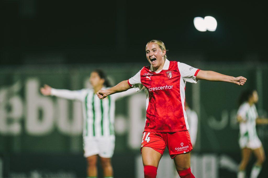 Jogadora do SC Braga Ria Oling chamada à seleção da Finlândia