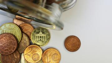 Juros dos depósitos a prazo caem pela 1ª. vez em cadeia em 16 meses