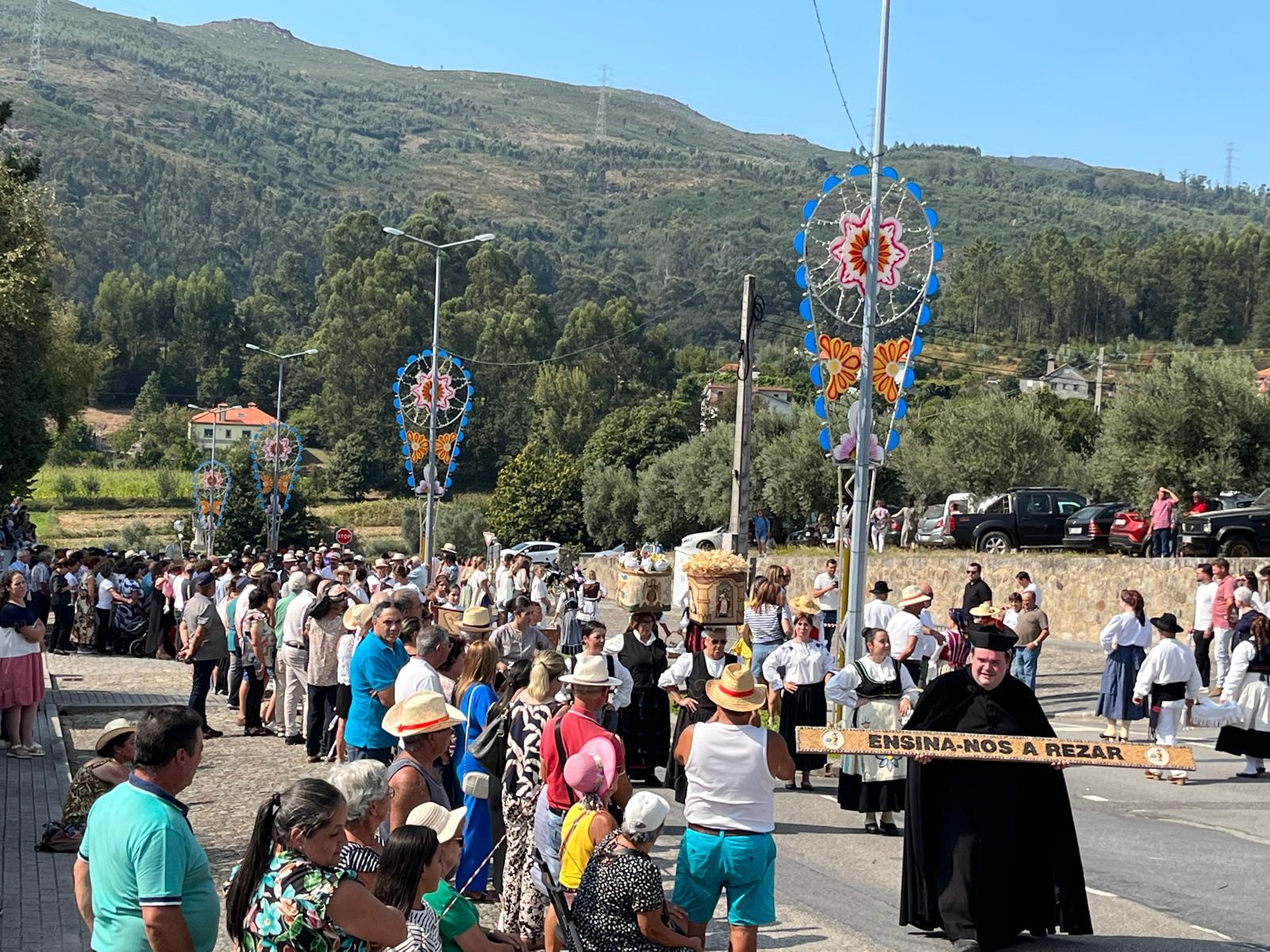 Paróquia de Cabaços honra S. Miguel com festa que junta fé, tradições rurais e convívio