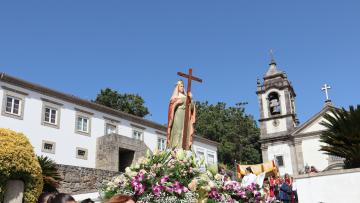 Lage renova devoção a Santa Helena com momentos de fé, música e convívio