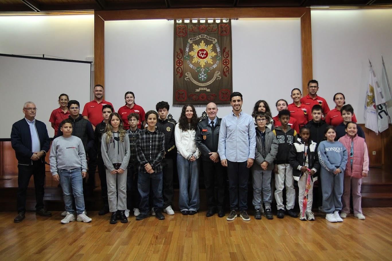 Bombeiros Voluntários de Guimarães inauguram escola de infantes e cadetes