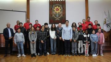 Bombeiros Voluntários de Guimarães inauguram escola de infantes e cadetes