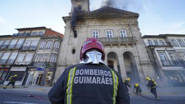 Bombeiros de Guimarães batem novo recorde de serviços de socorro prestados em 2023