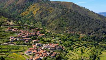 Caçador caiu de 12 metros e foi resgatado por helicóptero em Arcos de Valdevez