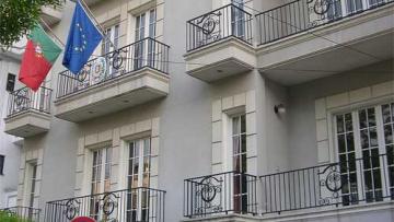 Portugal encerra temporariamente embaixada em Teerão