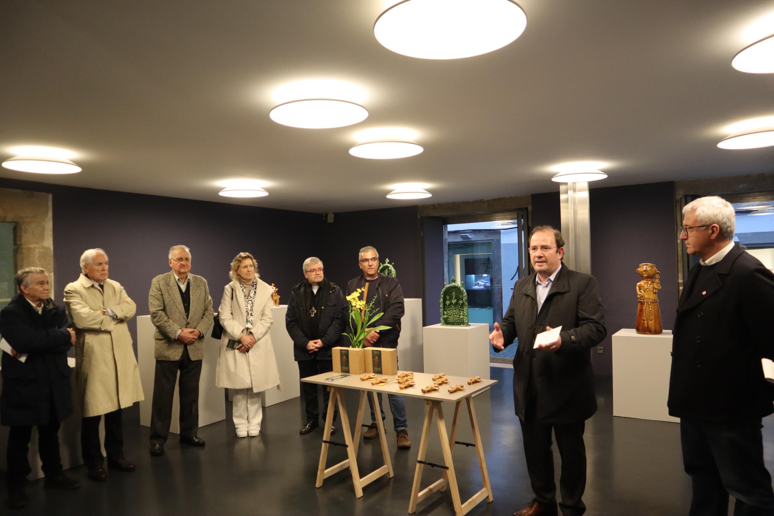 Tesouro-Museu da Sé de Braga ajuda a Cáritas com Cristos de António Ramalho
