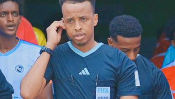 Árbitro impedido de entrar nos EUA nomeado para dirigir  a Supertaça Europeia