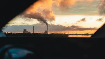 Gases com efeito de estufa produzidos por economia da UE baixa no 2.º trimestre