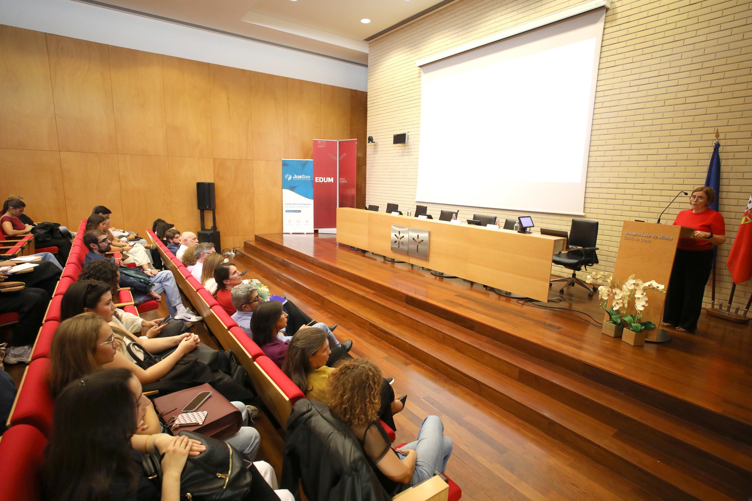 Tráfico de Crianças  em Portugal exige «resposta firme e multidisciplinar»