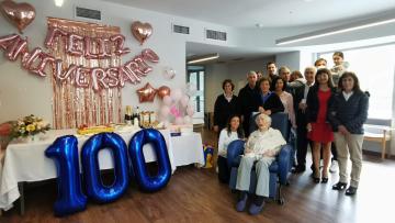Utente do Centro Social de S. Lázaro comemora hoje cem anos de vida