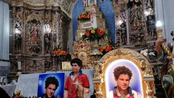 Duas Igrejas celebra festa de S. Carlo Acustis com bênção de nova imagem, bandeira e sinalética