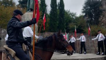 Cavaleiros homenageiam D. Afonso Henriques em Guimarães