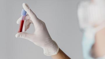 Dez projetos nas áreas do VIH, hepatites e cancro da mama recebem 300 mil euros