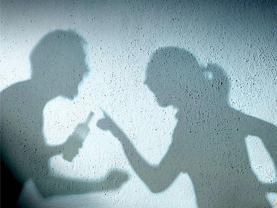 APAV alerta que dois em cada três homens vítimas de violência não pedem ajuda