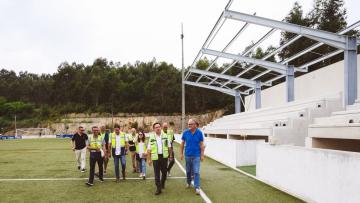 Município de Vizela investe 75 mil euros na construção de bancada coberta no campo do CCR Raul Brandão