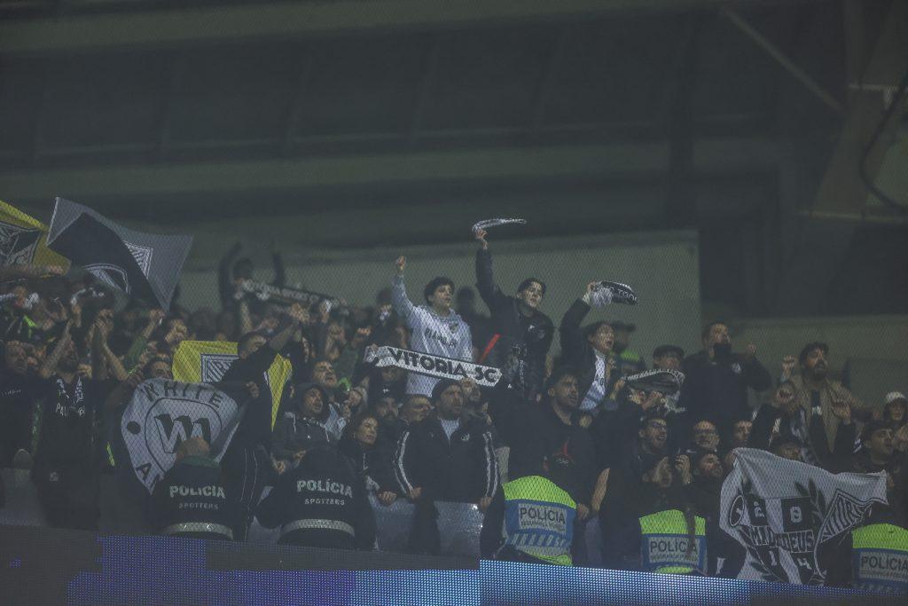 Vitória SC coloca hoje à venda os ingressos para a deslocação ao Porto