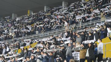 Vitória SC diz que «não troca vouchers por bilhetes»