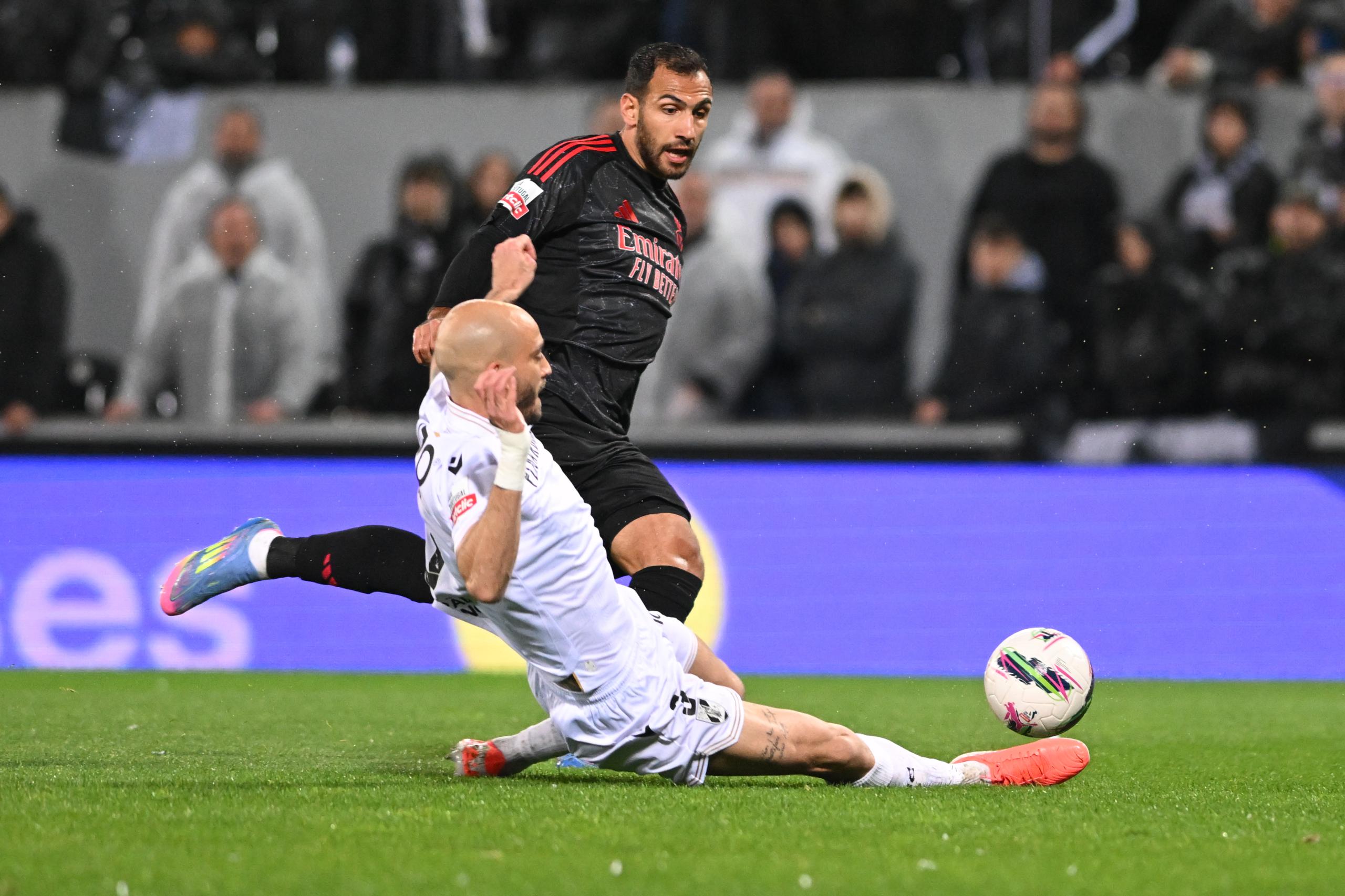 Comando da PSP de Braga pede aos adeptos que «não adotem comportamentos geradores de violência» no Vitória SC-Benfica