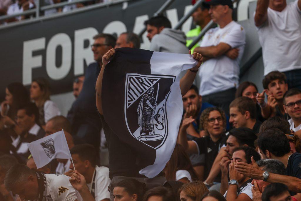 Vitória SC arranca amanhã para a nova época
