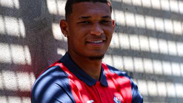 Gil Vicente garante empréstimo do ponta de lança brasileiro Walace França