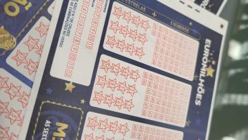 Prisão preventiva para "astrólogos" por burlas com Euromilhões em Barcelos