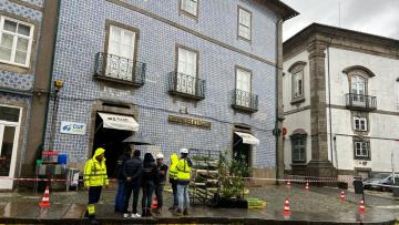 Última Hora. Prédio evacuado no centro de Braga