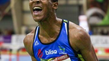 Olímpico Vianense renovou com Usumane Djumo